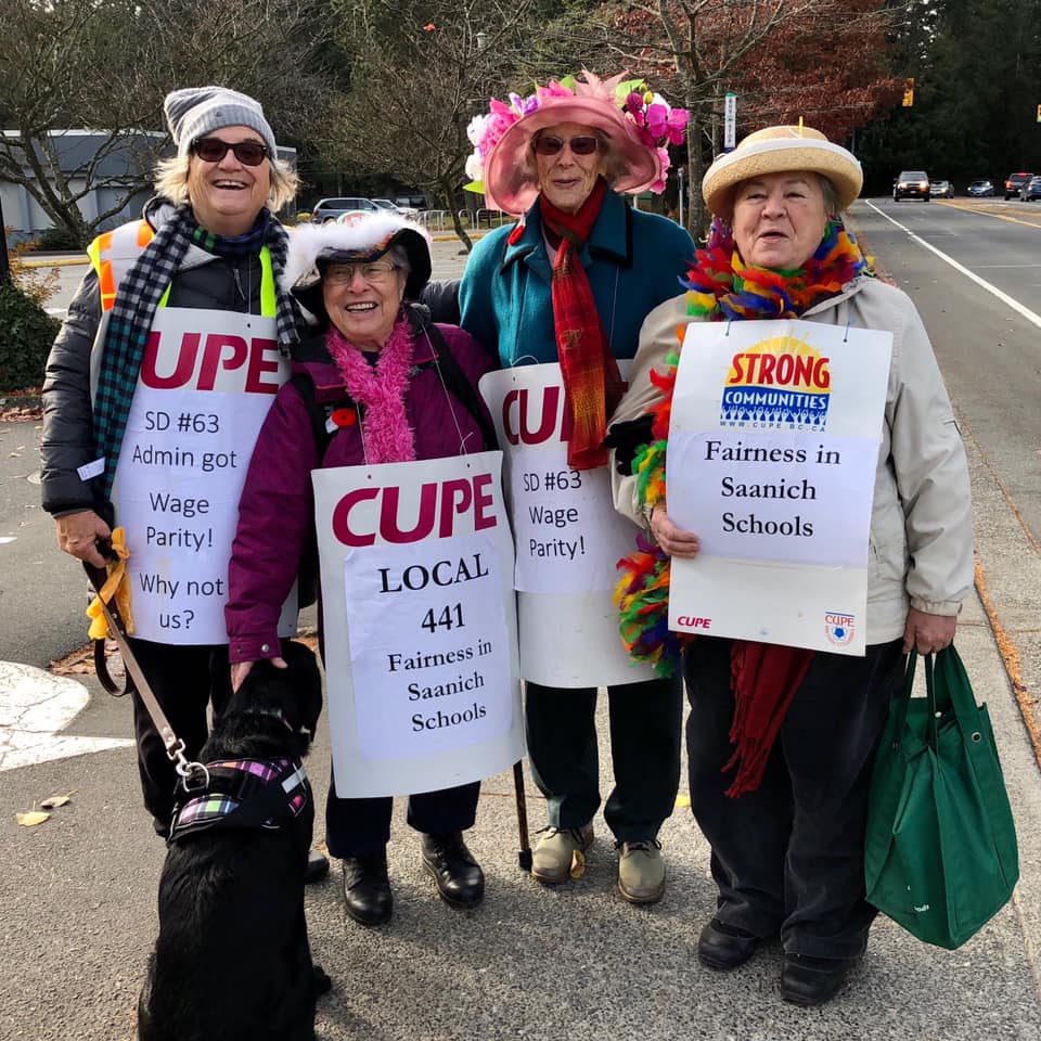 CUPE 441 Raging Grannies on the line for wage parity