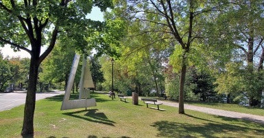 Parc Albert-Brosseau (Montréal-Nord) Parc Albert-Brosseau (Montréal-Nord)